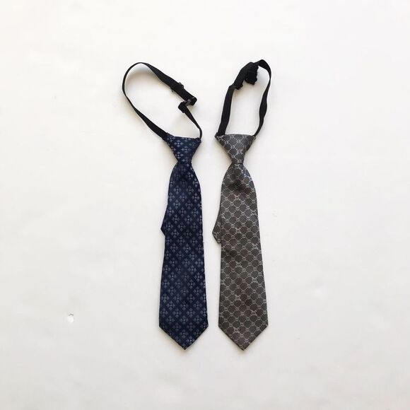 H&M set of 2 elastic ties EUC  fits like  2-4Y - Picture 1 of 2